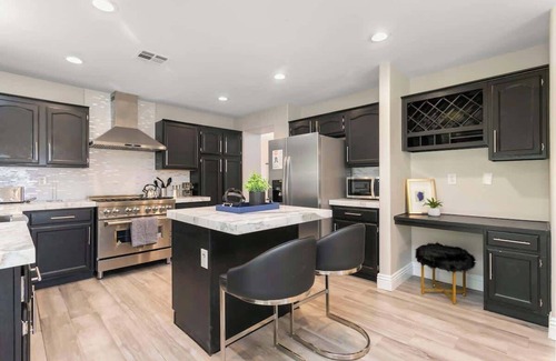 North Las Vegas House | ❤️Classy 4BR Home with Pool Table & BBQ in NLV