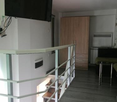 Novi Sad Apartment | Classy and Cozy - PARKING - 3 beds - Near Center