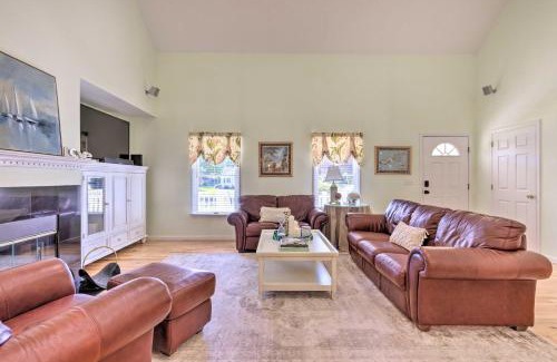 Jamesport House | Classy Getaway with Deck and Yard Less Than 1 Mi to Beach
