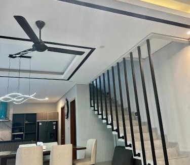 Sunset Road Villa | Classy new 5 BR villa in Kuta