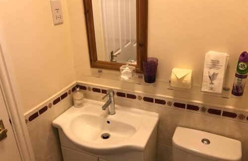 Newcastle-Under-Lyme House | Clayhanger Guest House