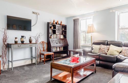 Whitecroft House | Claysun House