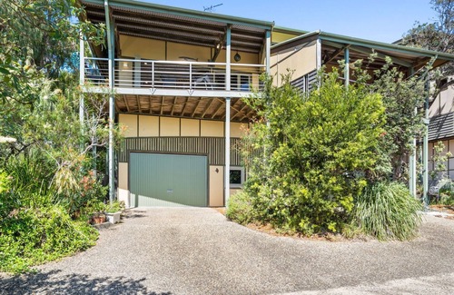 Point Lookout Apartment | Claytons 10 | 4 bed, 2 bath, Cylinder beachfront
