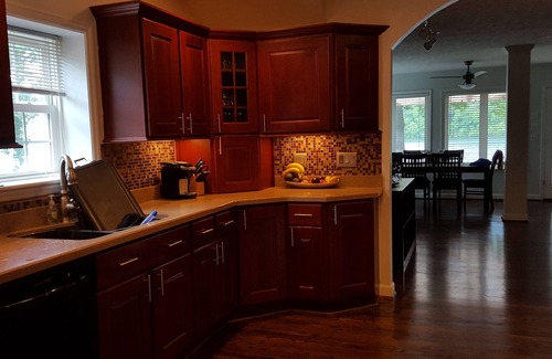 Ingles House | Claytor Lake Waterfront on Beach Drive