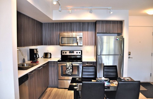 North Glenmore Condo | Clean and Cozy 3-Bedroom Condo Next to UBCO