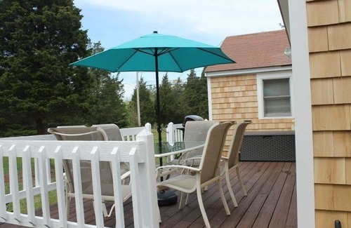 North Eastham Cottage | Clean and Quiet North Eastham Cottage Near Beaches