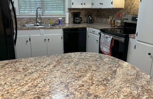 Nacogdoches House | Clean & Comfortable Home in the Pines - 3-bedroom, 2-bath home, family-friendly