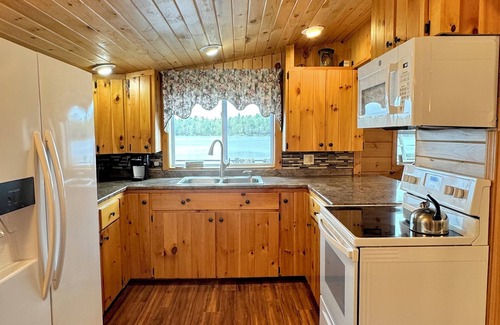 Orland Cottage | Clean Cozy Waterfront Cottage - Perfect for Family Relaxation and Recreation