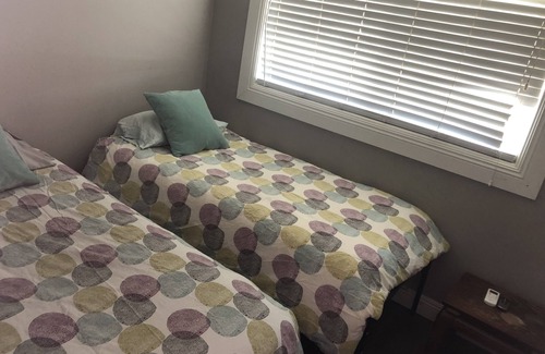 Hacienda Heights House | CLEAN COZY4 beds 2 bathroom guest house close to Hollywood and Disneyland