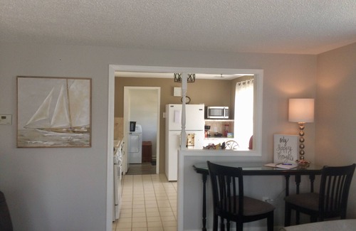 Cheektowaga House | Clean Modern Home,Cozy MINUTES to Airport and Downtown