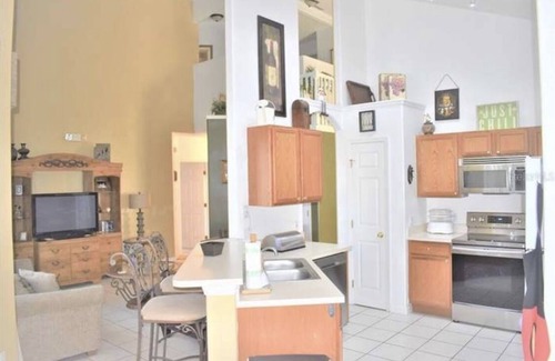 Windwood Bay House | Clean, quiet, southwest facing pool/spa/w/pets
