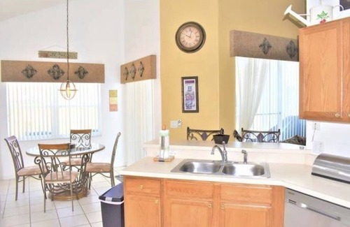 Windwood Bay House | Clean, quiet, southwest facing pool/spa/w/pets
