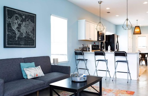 East Memphis Apartment | Clean & Serene House + Studio - Easy On/off I-40