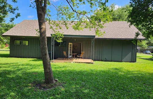 Kreole House | Clean, Spacious, 3BR 2BA, Handicap Access