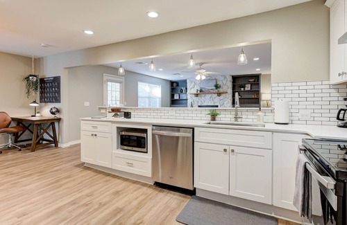Del City House | Clean, Warm, and Welcoming, 1 Mile from Tinker AFB