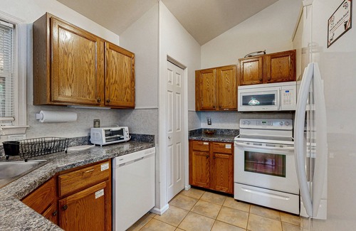 Clearwater House | Clearwater Home Close to the Beach w/Shared Pool, Private Washer/Dryer