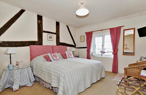 Appleshaw Bed & Breakfast | Cleaver Cottage