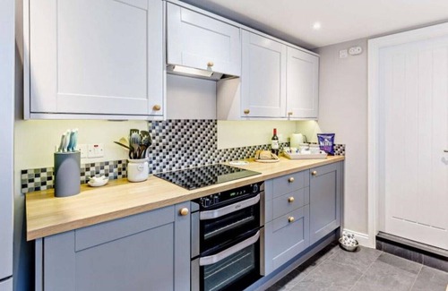 Crich Cottage | Clematis Cottage Fritchley
