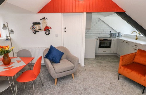 Jameston Cottage | CLEMENTINE COTTAGE, pet friendly, with a garden in Manorbier