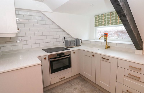 Jameston Cottage | CLEMENTINE COTTAGE, pet friendly, with a garden in Manorbier