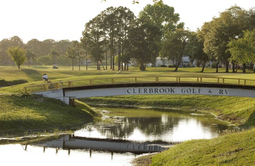 Clermont RV Rental | Clerbrook Golf & RV Resort - Caravan Park