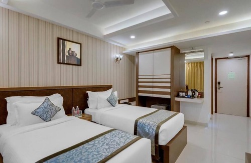 Sindhi Camp Hotel | Click Collection Jaipur