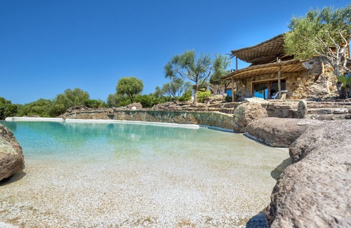 Alghero Villa | ClickSardinia Villa Tempra. Luxury retreat for peace of mind. Min. stay 28 night