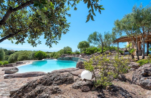 Alghero Villa | ClickSardinia Villa Tempra. Luxury retreat for peace of mind. Min. stay 28 night