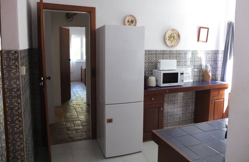 Vale de Covo Villa | Cliff top villa set in a luxuriant garden with sea view