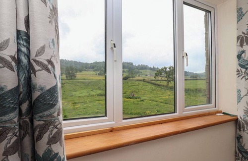 Bewerley Cottage | CLIFFE HOUSE COTTAGE, pet friendly, with open fire in Pateley Bridge