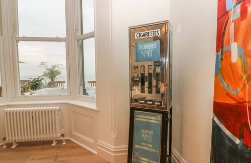 St Leonards-On-Sea Cottage | CLIFFHANGER, family friendly, luxury holiday cottage in Hastings