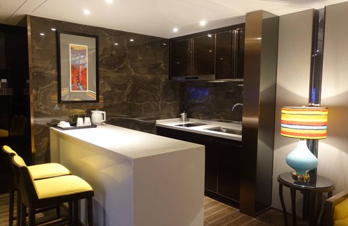 Yuexiu Apartment | Clifford Suites