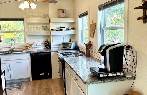 Huntsville Cabin | Cliffs Edge Guest House- 2 bedroom cabin with War Eagle Creek Views and cave