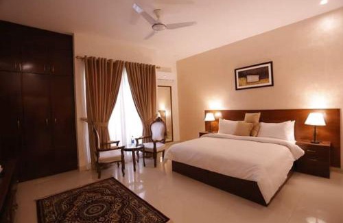 Clifton Hotel | Clifton Elet Business Hotel