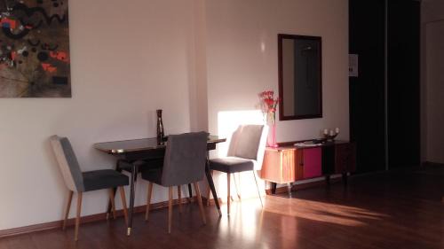 Nowa Huta Apartment | Climate of the 60's