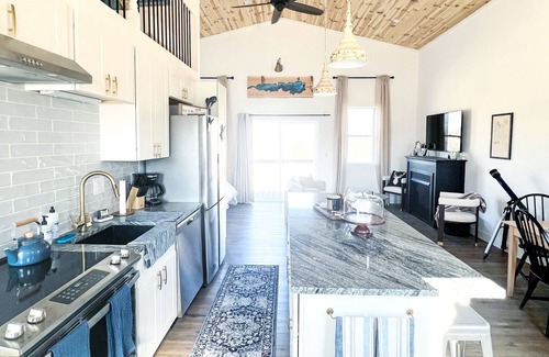 Union Cottage | Cliodhna's Cotttage in MidCoast Maine!