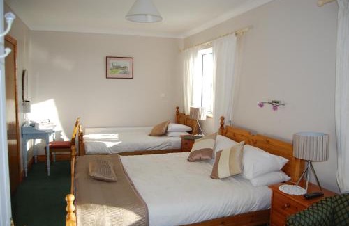 Quilty Bed & Breakfast | Clonmore Lodge B&B