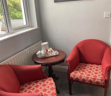 Quilty Bed & Breakfast | Clonmore Lodge B&B