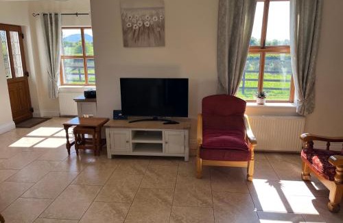 Cloonkee House | Cloonkee Cottage