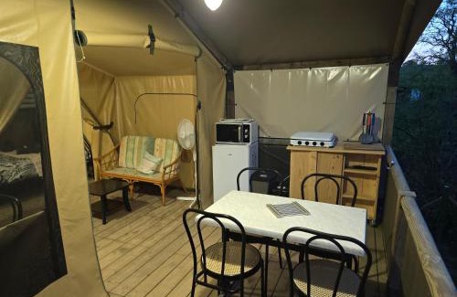 Saint-Ouen-des-Besaces Other | Clos des Monts Tente Lodge Safari J
