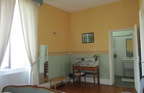 Aiguillon Bed & Breakfast | Clos Muneau