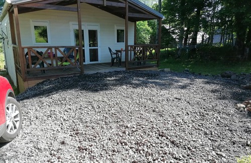 Egliseneuve-d'Entraigues Ski Chalet | CLOSE TO SANCY