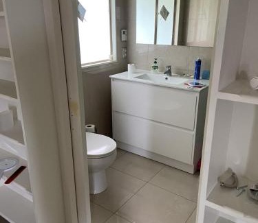 Te Atatu South Apartment | Close motorway, free breakfast, Fabulous views, selfcontained