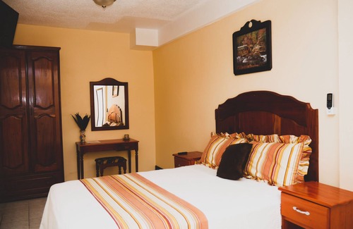 Vieux Fort House | Close proximity to the International Airport and Sandy Beaches