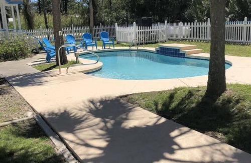 St. George Island House | Close To Beach, Private Pool, Pet Friendly, Affordable!