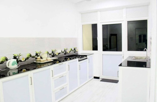 Bazaar North Apartment | Close to beach, super markets, banks , railway & bus stations