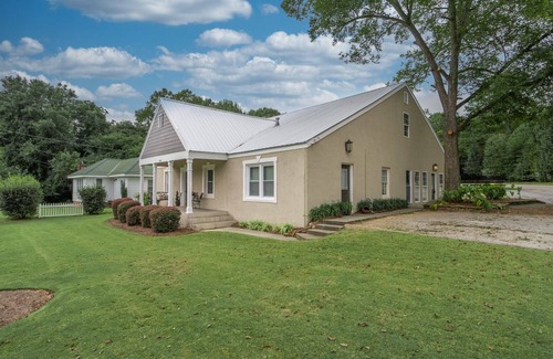 Monroe Apartment | Close to Beautiful Downtown Monroe, Georgia