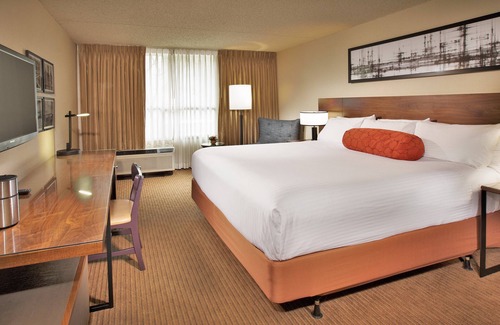 Wilburton Hotel | Close to Best Coffee Shops Perfect for Your Relaxing Stay! Onsite Parking, Pool