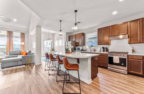 Austin House | Close to CotA & Downtown | Cozy & Luxe | 4BR