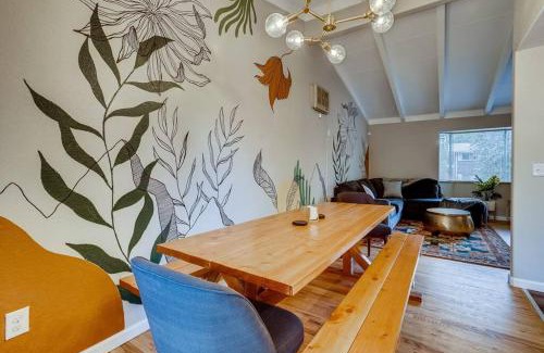 Arvada Plaza Area House | Close to Denver & Golden - Perfect for Groups